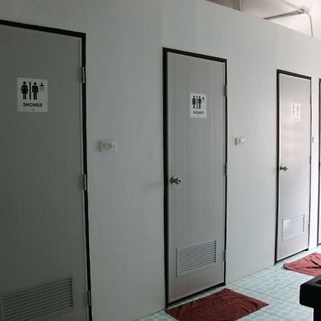 Family Home 2 Chiangmai (Adults Only)チエンマイ エクステリア 写真