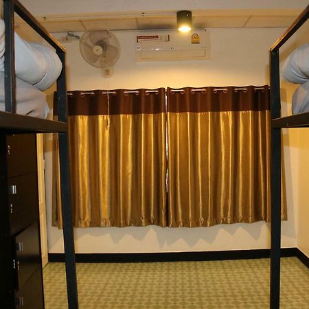 Family Home 2 Chiangmai (Adults Only)チエンマイ エクステリア 写真